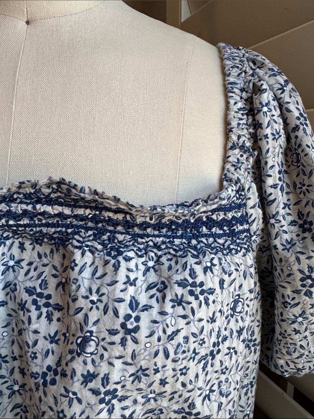 Madewell Blue and White Floral Square-Neck Crop Top - Picture 5 of 8